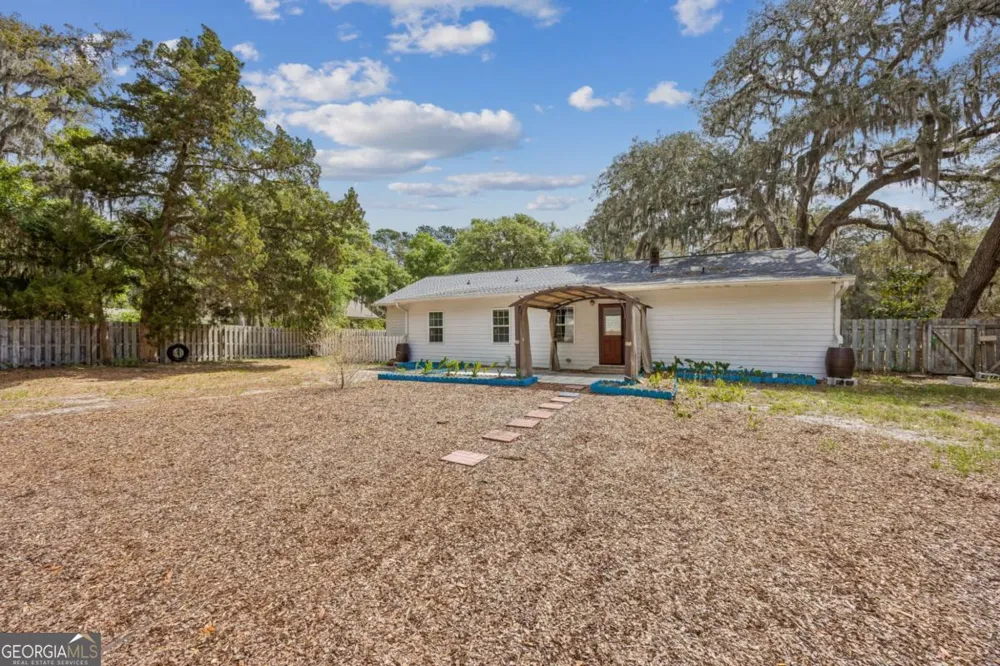 303 Mahan ST St. Marys, GA 31558