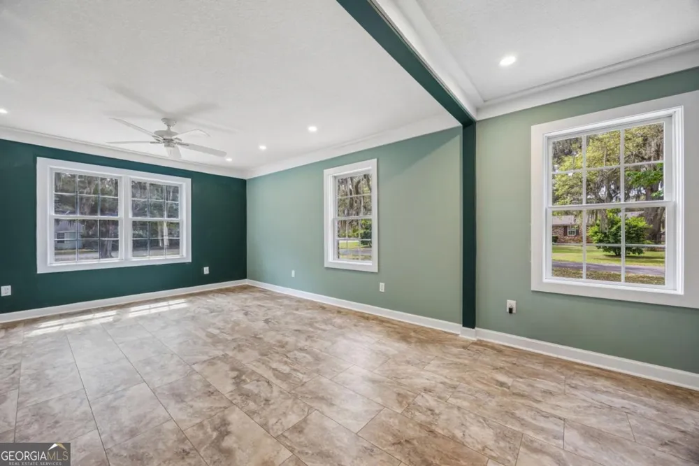 303 Mahan ST St. Marys, GA 31558