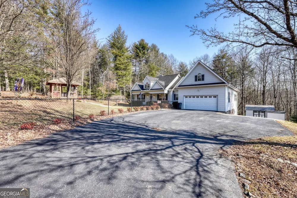 380 Patricks DR Blairsville, GA 30512