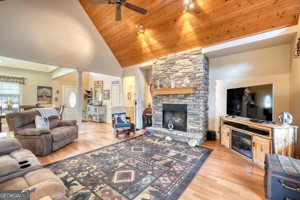 380 Patricks DR Blairsville, GA 30512