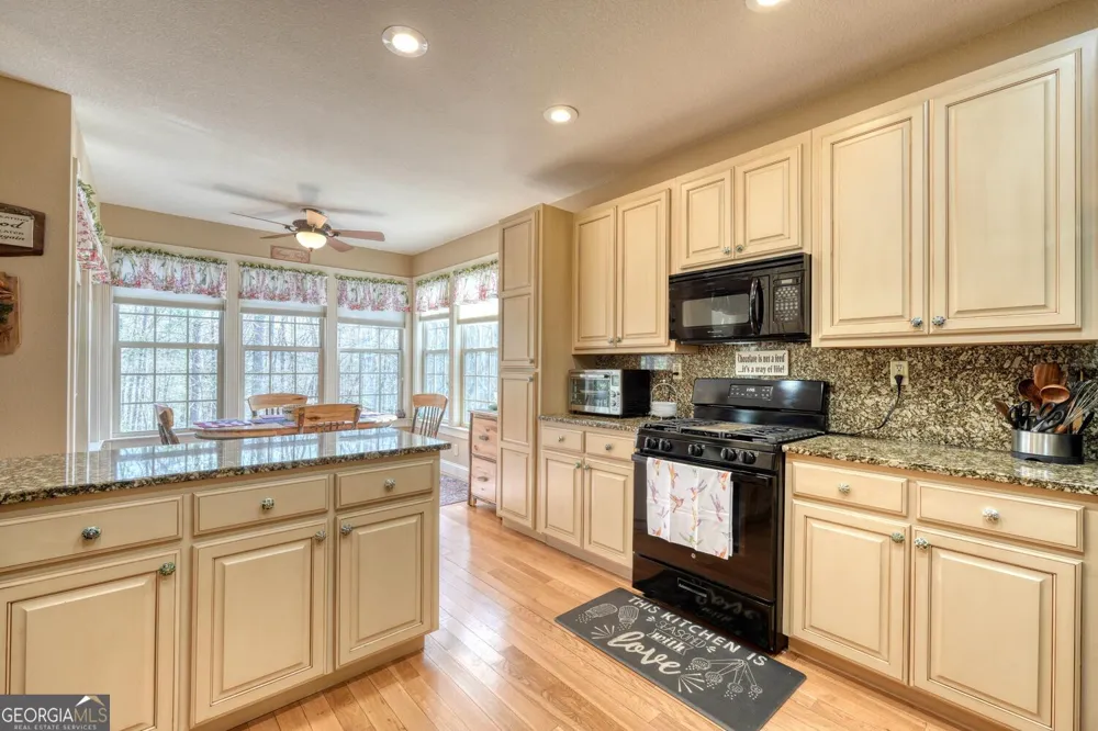 380 Patricks DR Blairsville, GA 30512