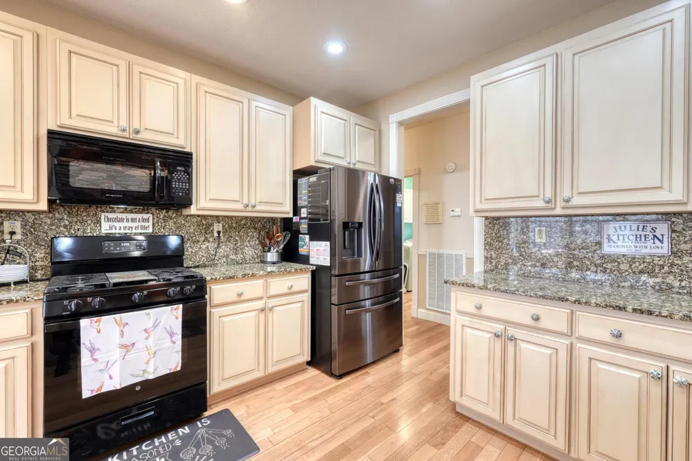 380 Patricks DR Blairsville, GA 30512