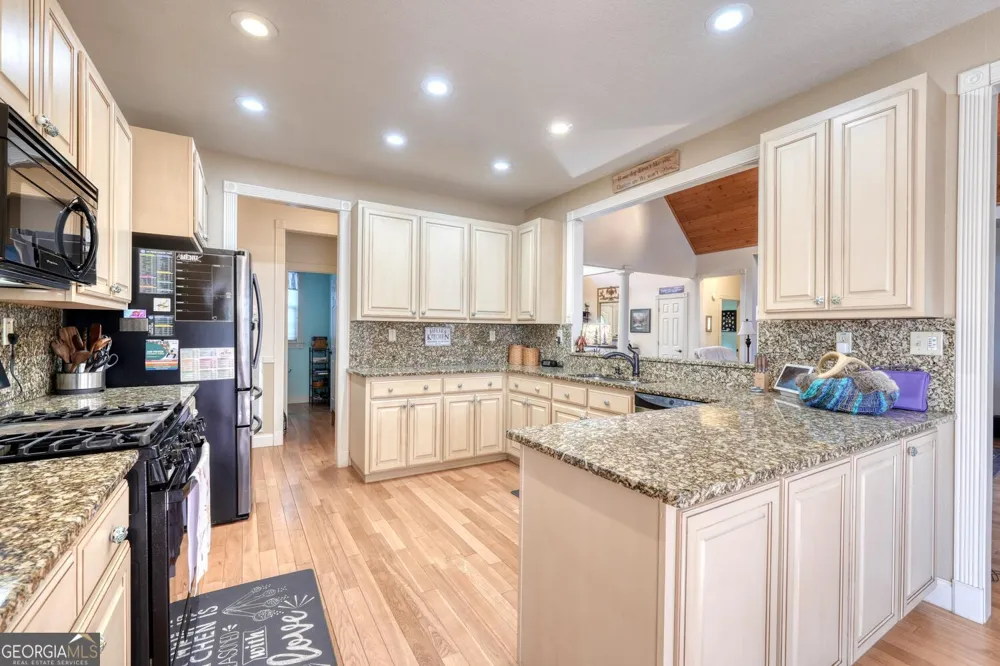 380 Patricks DR Blairsville, GA 30512