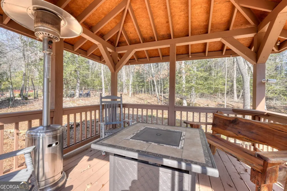 380 Patricks DR Blairsville, GA 30512