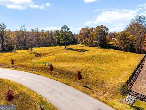 1053 Homestead DR