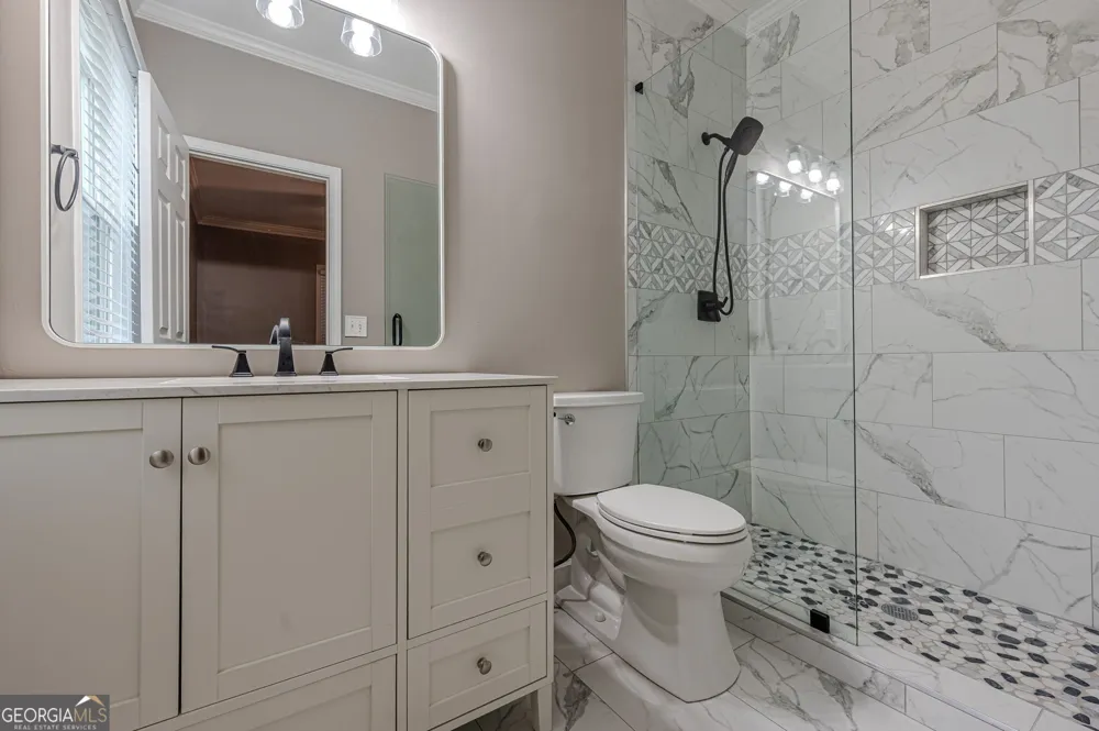10425 High Falls CIR Johns Creek, GA 30022