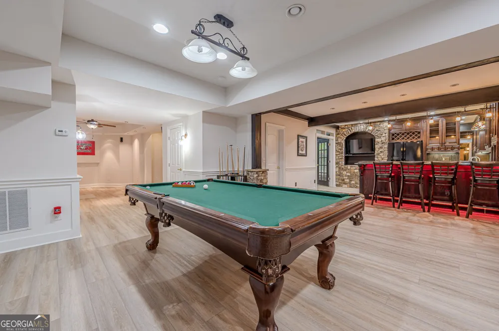 10425 High Falls CIR Johns Creek, GA 30022
