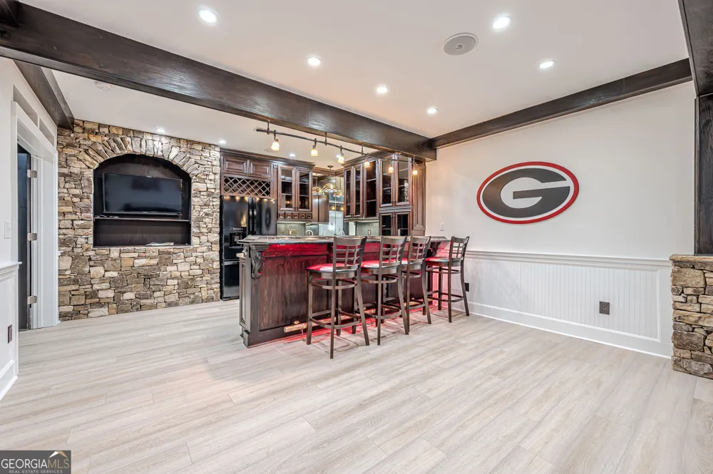 10425 High Falls CIR Johns Creek, GA 30022