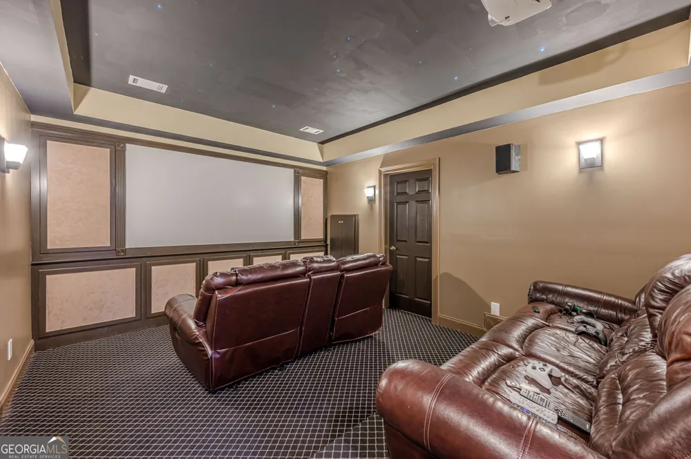 10425 High Falls CIR Johns Creek, GA 30022