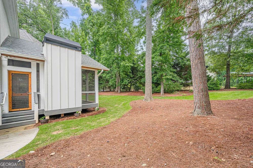 10425 High Falls CIR Johns Creek, GA 30022