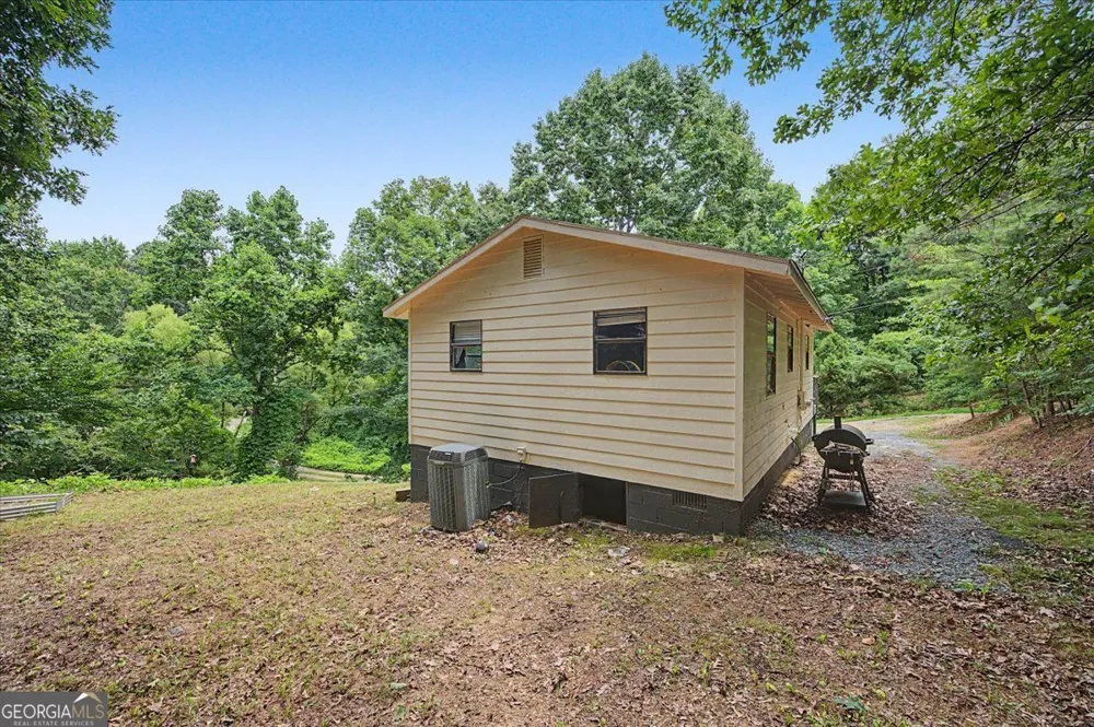 211 John White RD NW Resaca, GA 30735