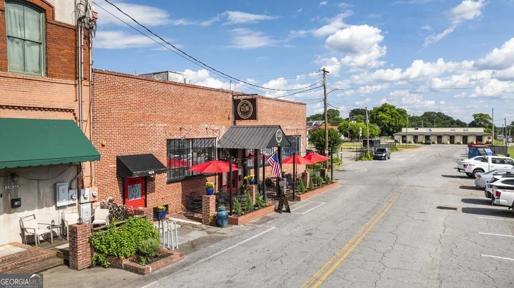320 Dearborn DR Cartersville, GA 30120