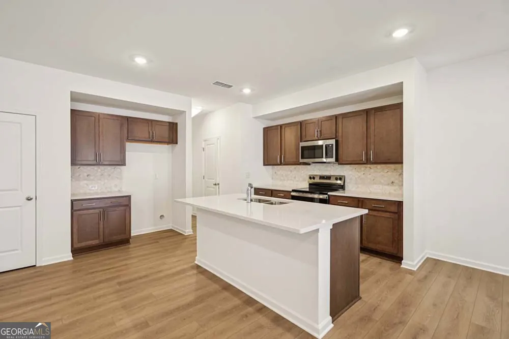 320 Dearborn DR Cartersville, GA 30120