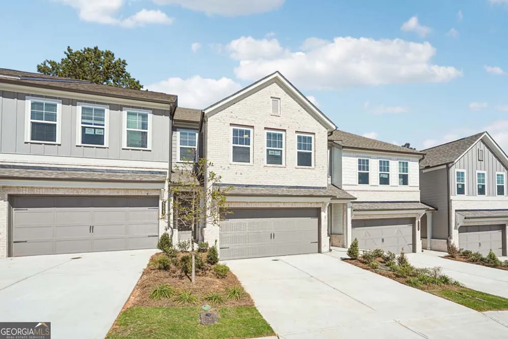 320 Dearborn DR Cartersville, GA 30120