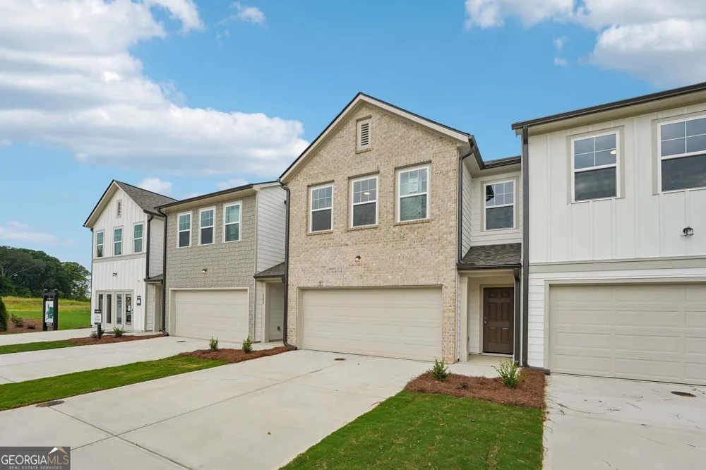 320 Dearborn DR Cartersville, GA 30120