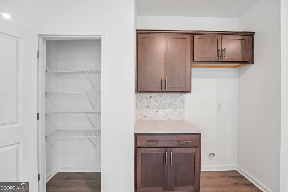 320 Dearborn DR Cartersville, GA 30120