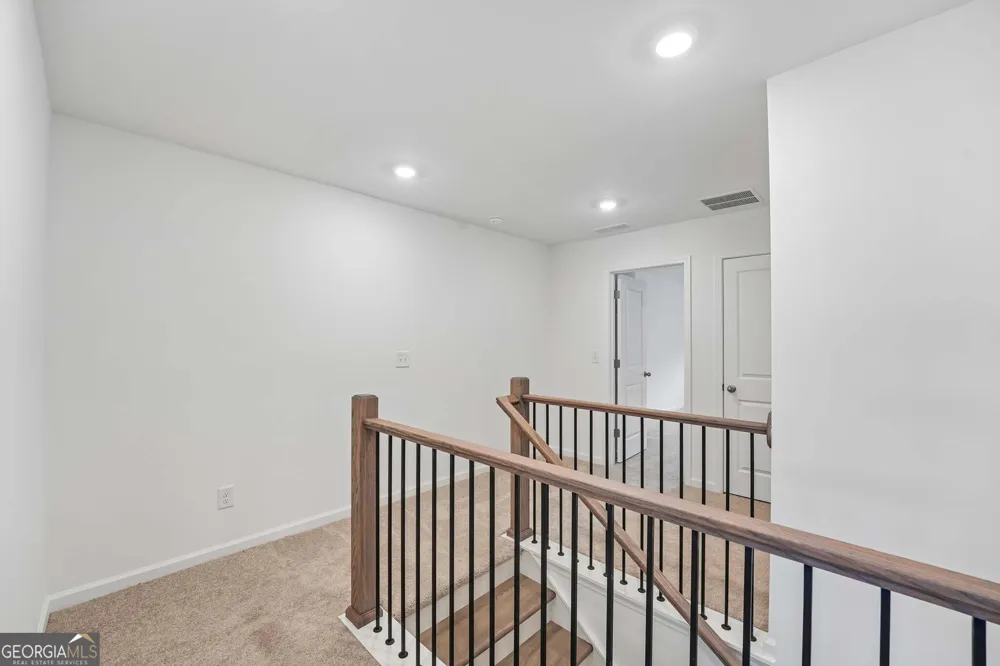 320 Dearborn DR Cartersville, GA 30120