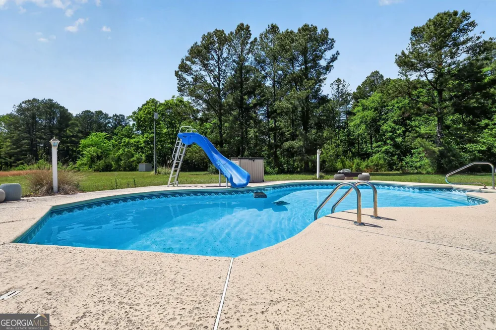 645 King RD Harrison, GA 31035