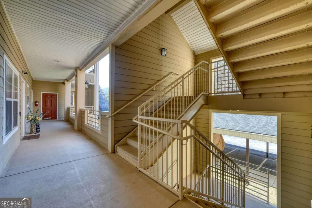 112 Gleneagle CT Clayton, GA 30525