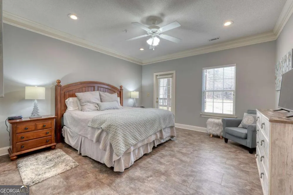 112 Gleneagle CT Clayton, GA 30525