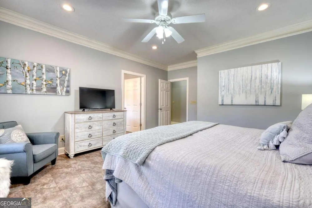 112 Gleneagle CT Clayton, GA 30525