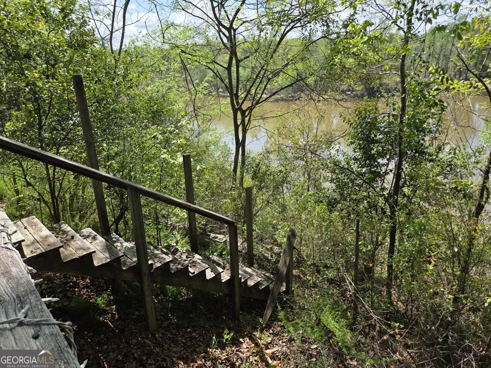 674 McNatt Falls RD Uvalda, GA 30473