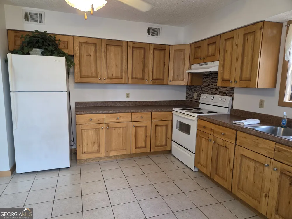674 McNatt Falls RD Uvalda, GA 30473