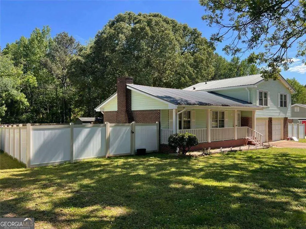 2768 Majestic CIR Dacula, GA 30019