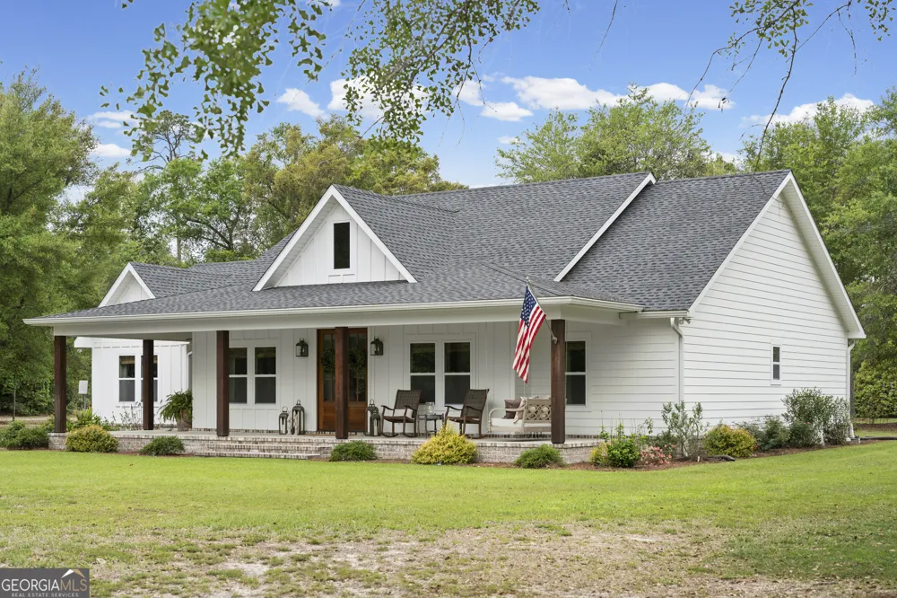 5113 Allen Walker RD Blackshear, GA 31516