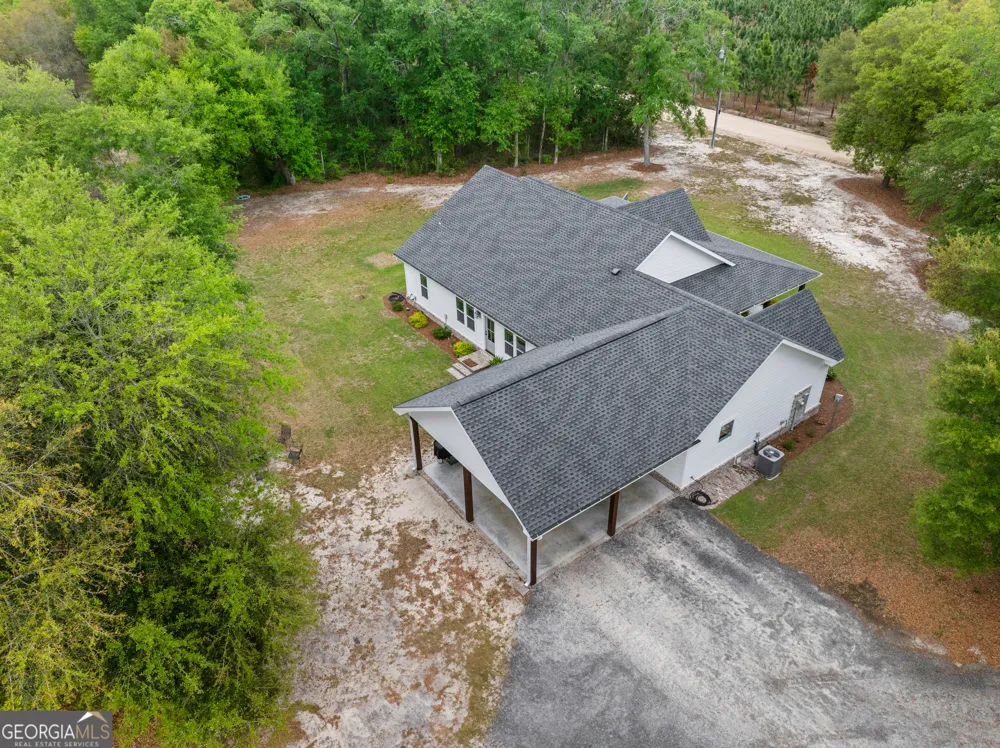 5113 Allen Walker RD Blackshear, GA 31516