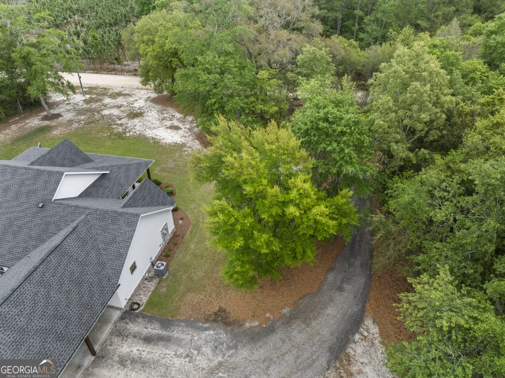 5113 Allen Walker RD Blackshear, GA 31516