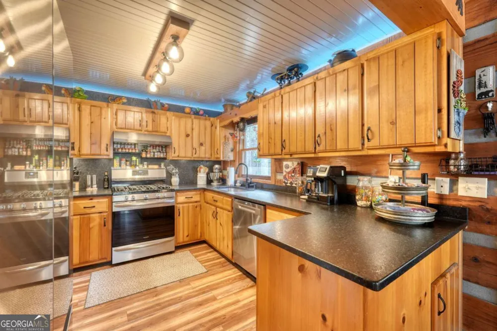 520 Farmer DR Murphy, NC 28906