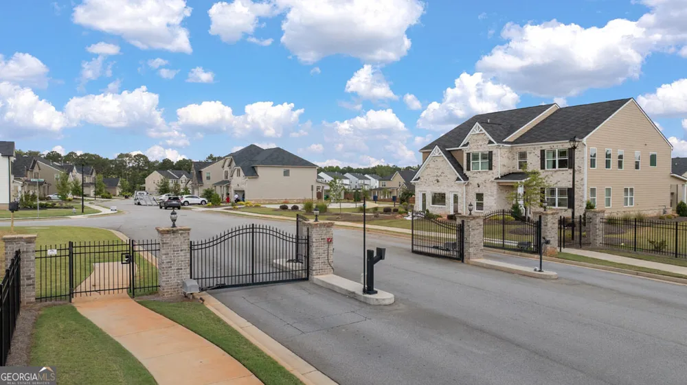 1775 Goodwin DR Hampton, GA 30228
