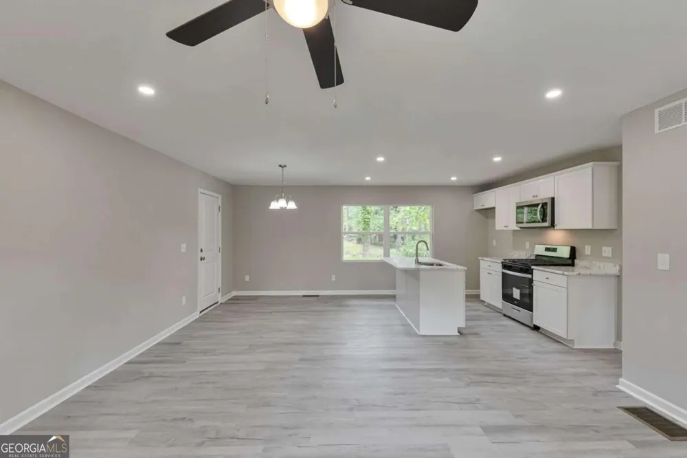 1660 Mallard CIR Conley, GA 30288