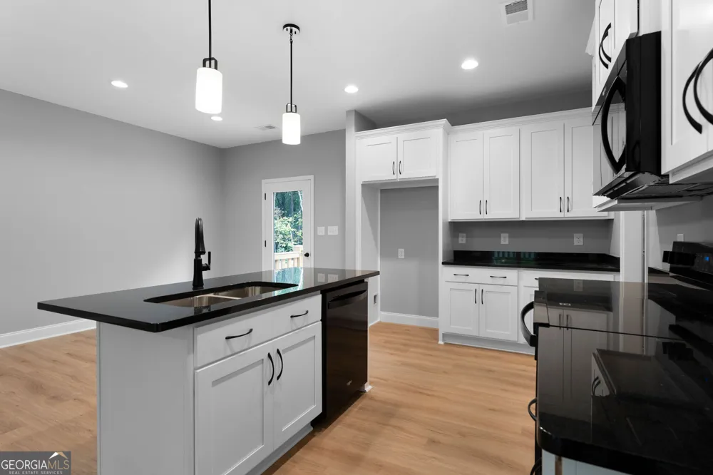 160 Wyatt Way Summerville, GA 30747