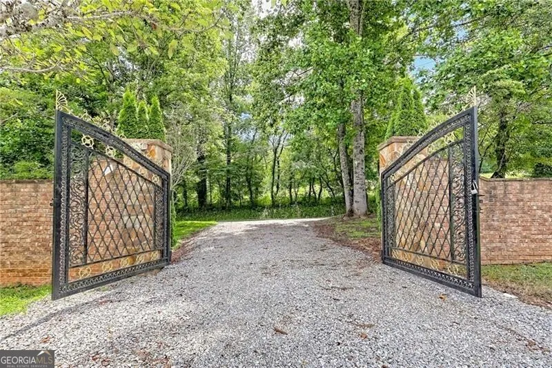 1422 Wolffork RD Rabun Gap, GA 30568