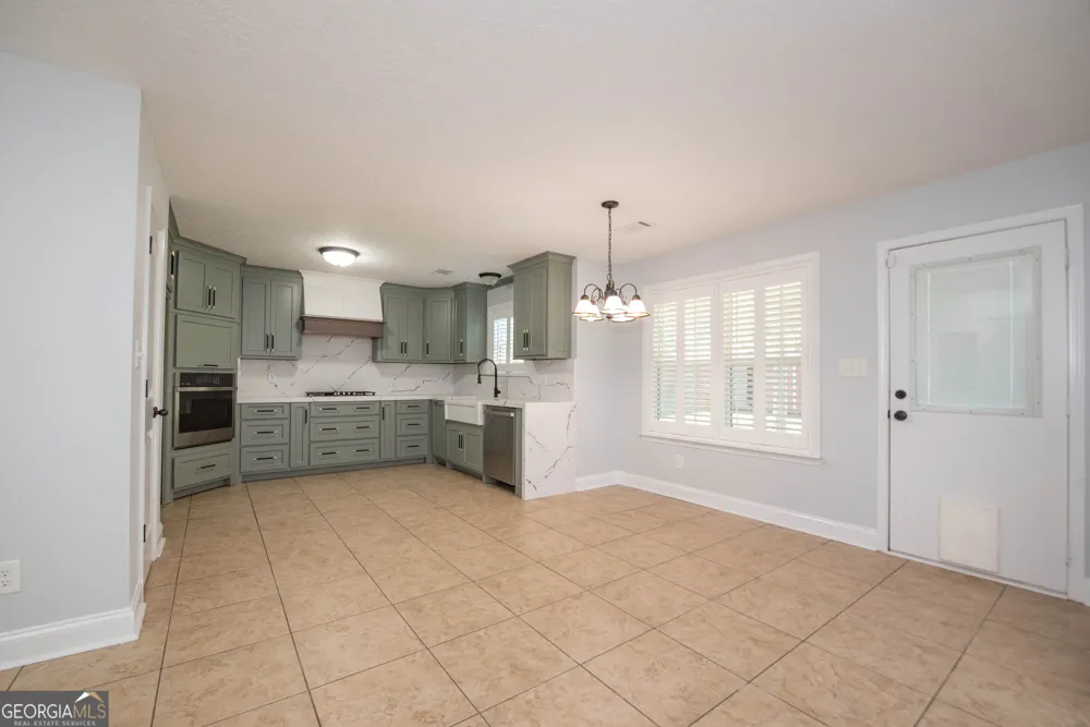 202 Northumberland WAY Warner Robins, GA 31088
