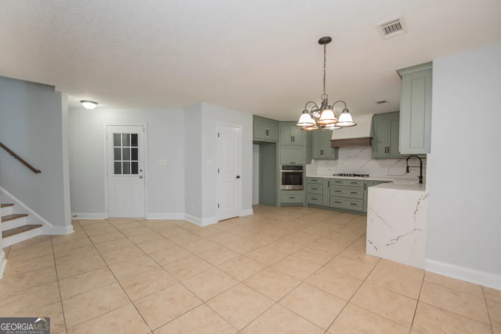 202 Northumberland WAY Warner Robins, GA 31088
