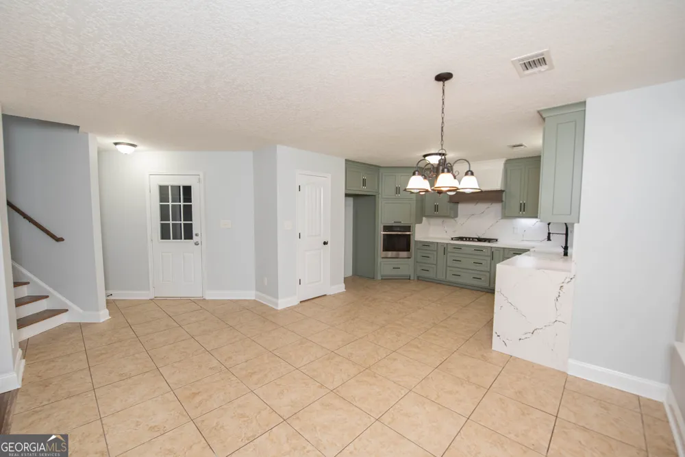 202 Northumberland WAY Warner Robins, GA 31088