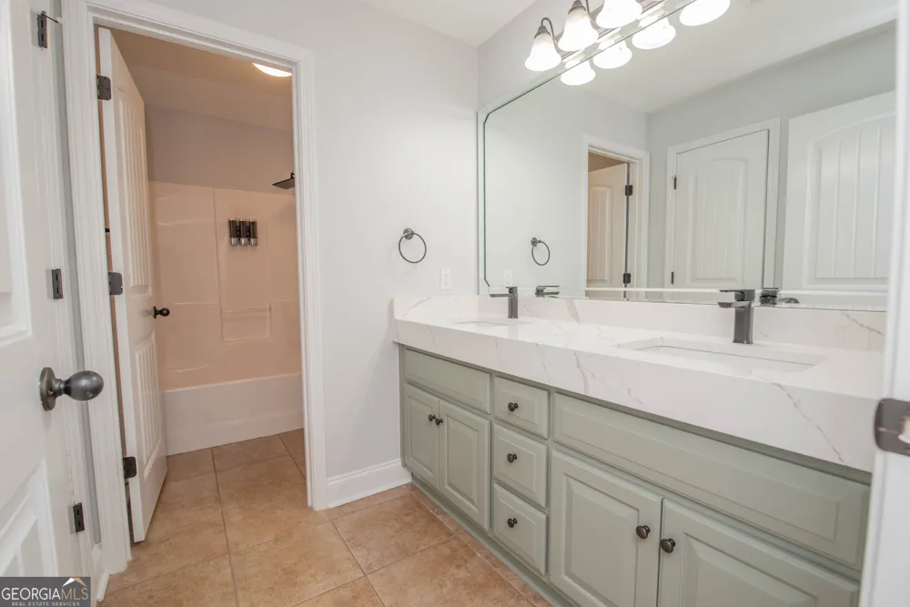 202 Northumberland WAY Warner Robins, GA 31088