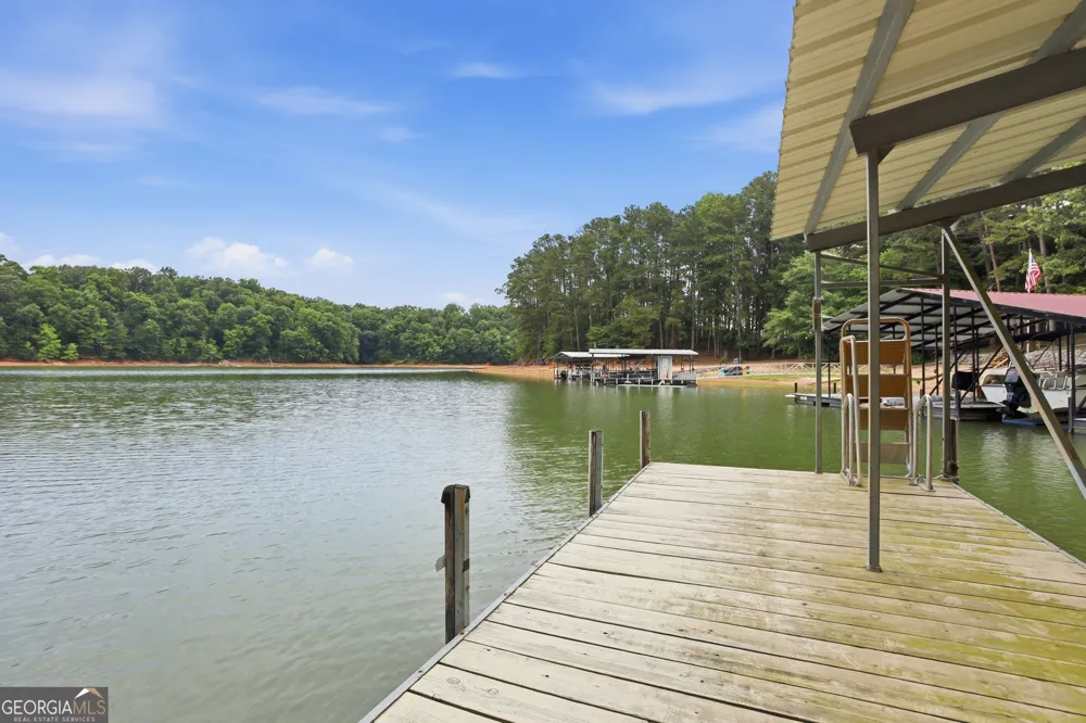 350 Drew LN Lavonia, GA 30553