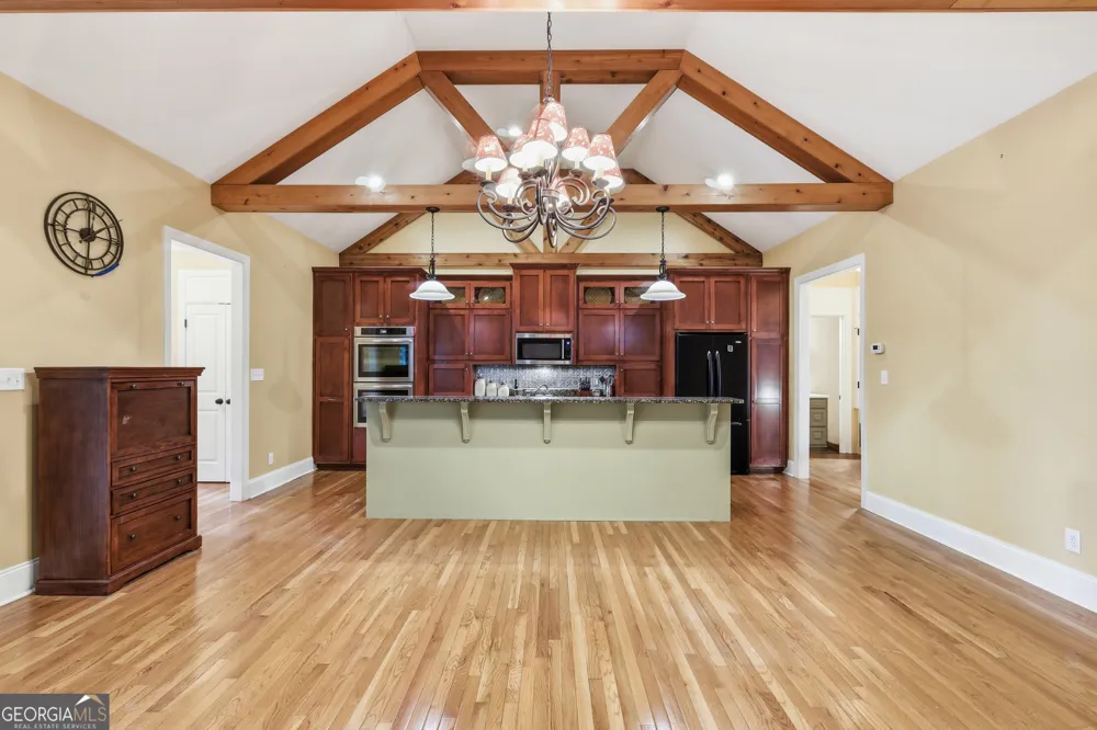350 Drew LN Lavonia, GA 30553