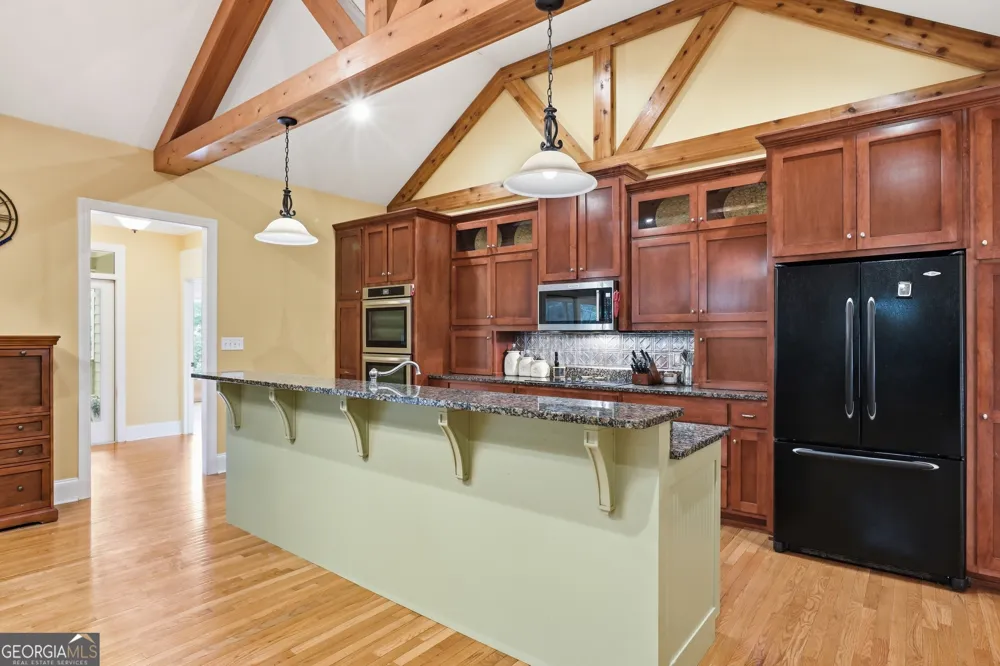 350 Drew LN Lavonia, GA 30553