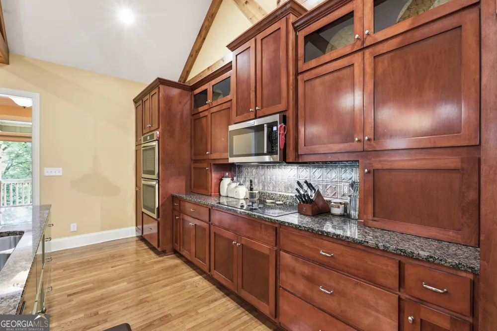 350 Drew LN Lavonia, GA 30553