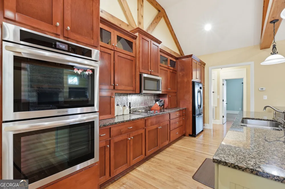 350 Drew LN Lavonia, GA 30553