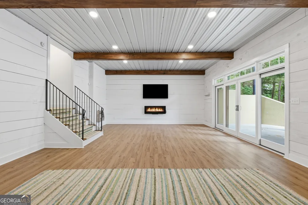 350 Drew LN Lavonia, GA 30553