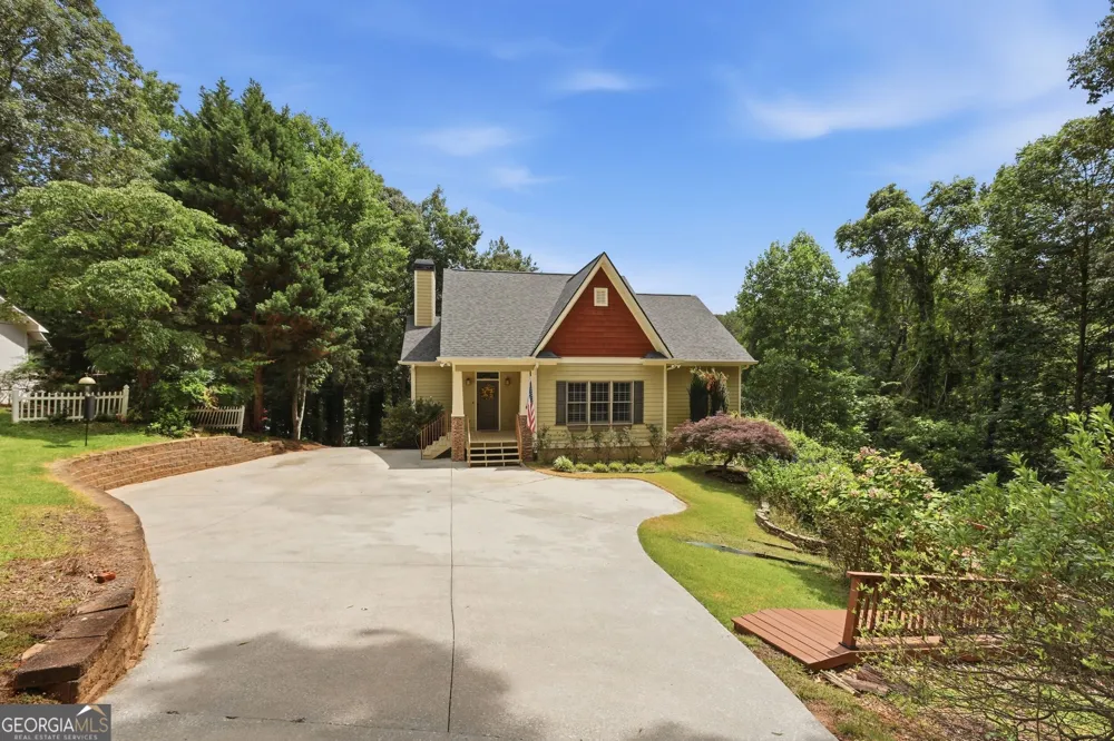350 Drew LN Lavonia, GA 30553
