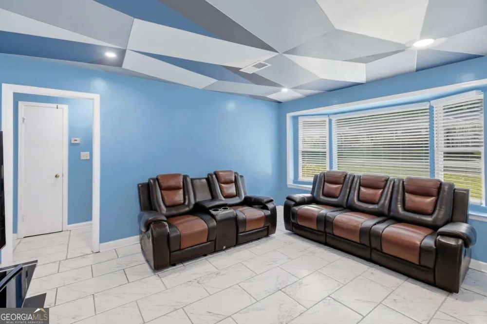 1101 Lloyd DR Forest Park, GA 30297
