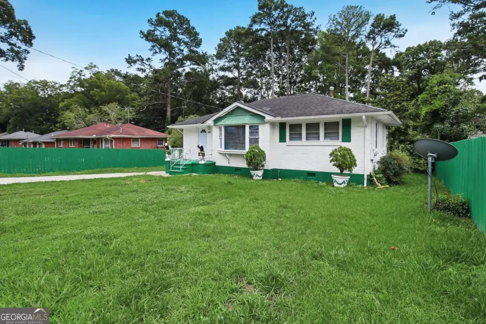 1101 Lloyd DR Forest Park, GA 30297