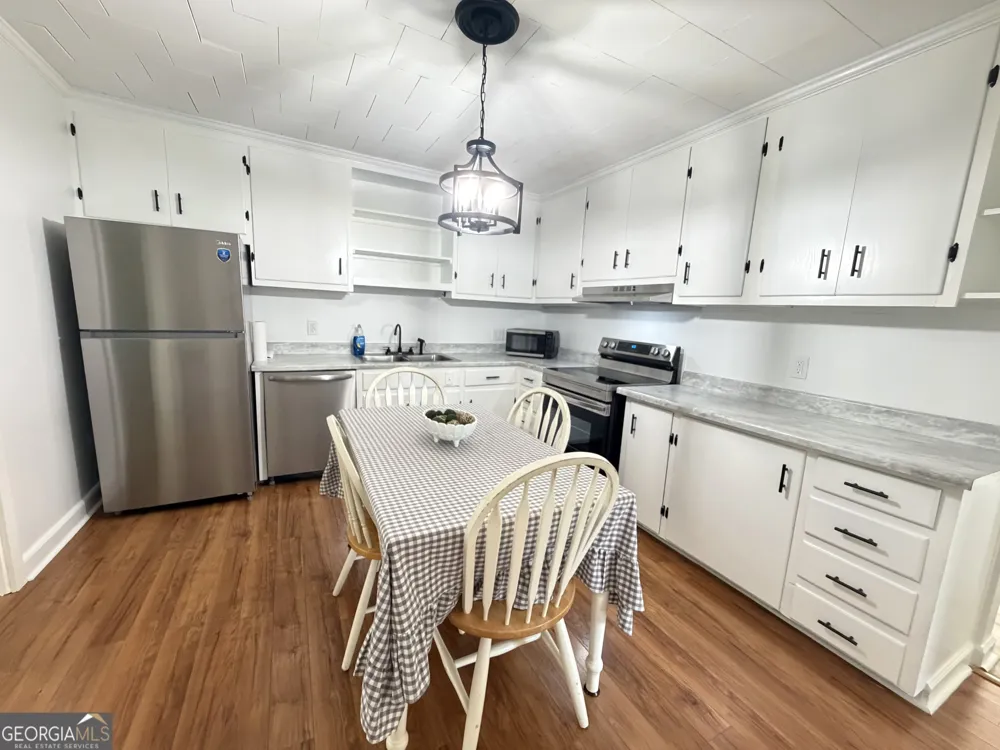 2004 32nd ST Valley, AL 36854
